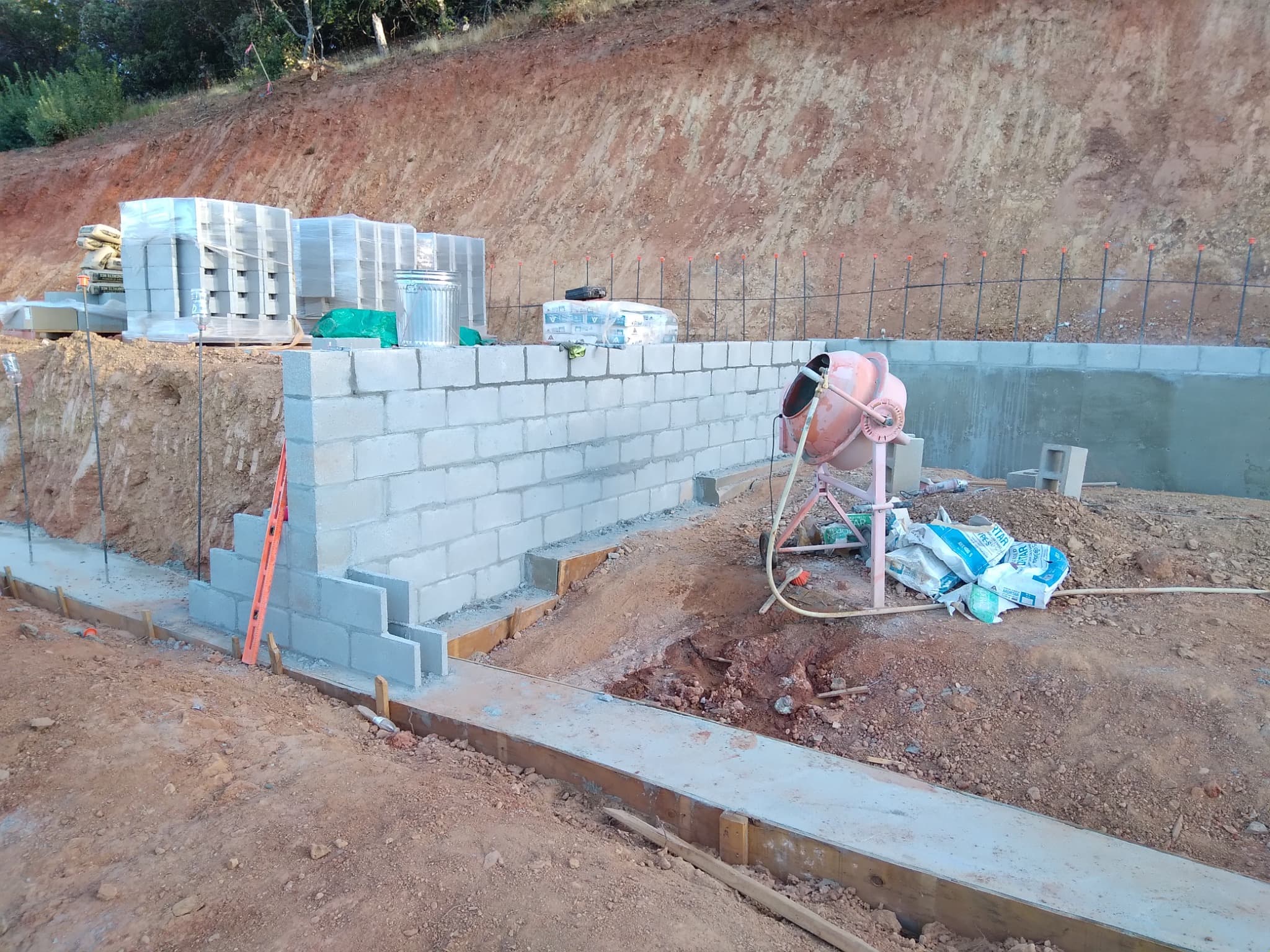 Framing and residential build site Mariposa